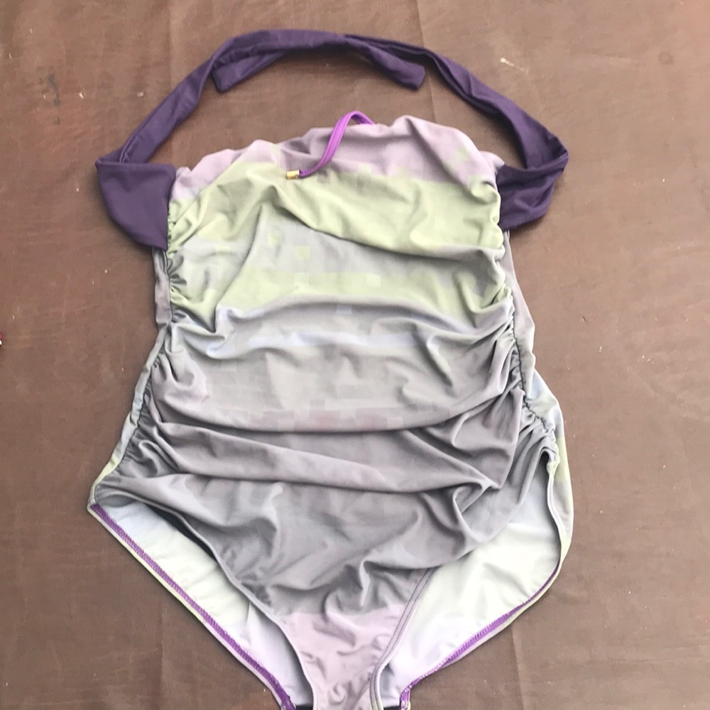 Swimming suit